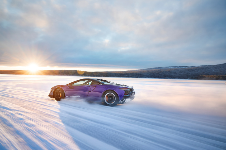 知る人ぞ知るドライビングエクスペリエンスの「Pure McLaren Arctic Experience」。マクラーレンではこのほかにもさまざまな“顧客体験”を提供しているので、気になった人はインポーターやディーラーのサイトなどを定期的にチェックしたり、あるいは懇意にしているディーラーマンに話をしてみるといいだろう。