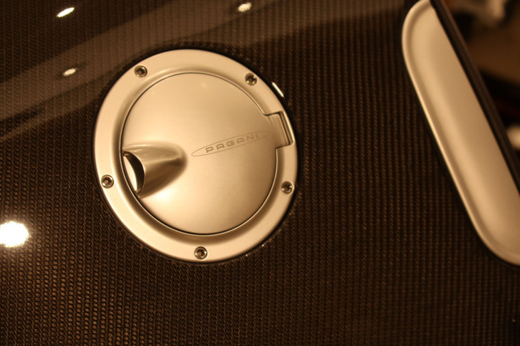 パガーニ・ウトピア ロードスター（フューエルリッド）