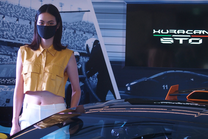 ランボルギーニのブランド体感スペース「THE LOUNGE TOKYO」において開催された「ランボルギーニ・ウラカンSTO」発表イベントの様子。