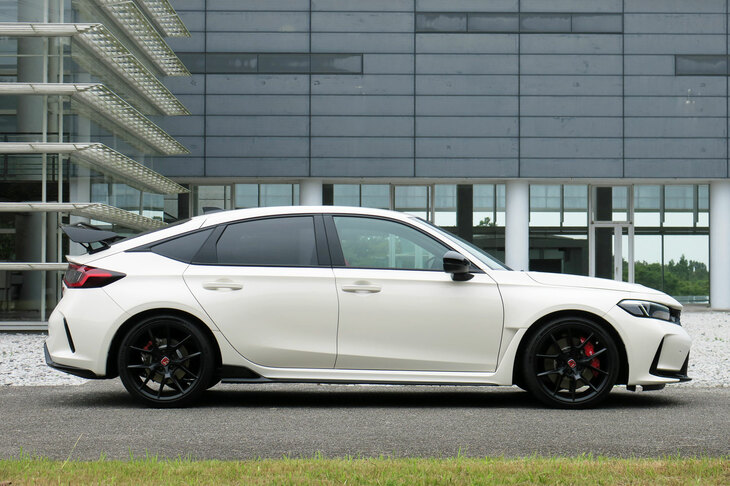 ホンダ・シビック タイプR（サイドビュー）