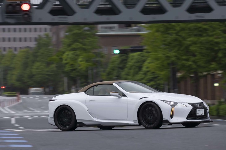 TOM’SレクサスLC500コンバーチブル