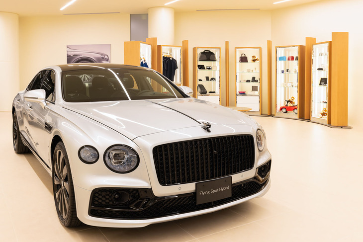 ベントレー東京 芝ショールーム（インテリア）