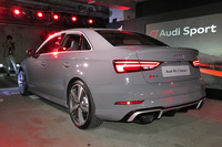 アウディの新型高性能モデル「RS 3セダン」登場の画像