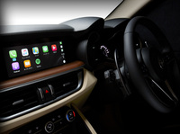 「アルファ・ロメオ・ステルヴィオ」の先行導入モデル、400台限定で販売の画像