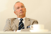 デ・シルヴァさんは「デザイン面でビートルとゴルフは非常に重要な車種」と語る。「アイコンであり、機能的でクリーンなデザインということでも参考にします。ただ、そのまま持ってくるのではない。デザインが持つ意味を引き継ぎつつ、新しいモノを紹介していきたい」