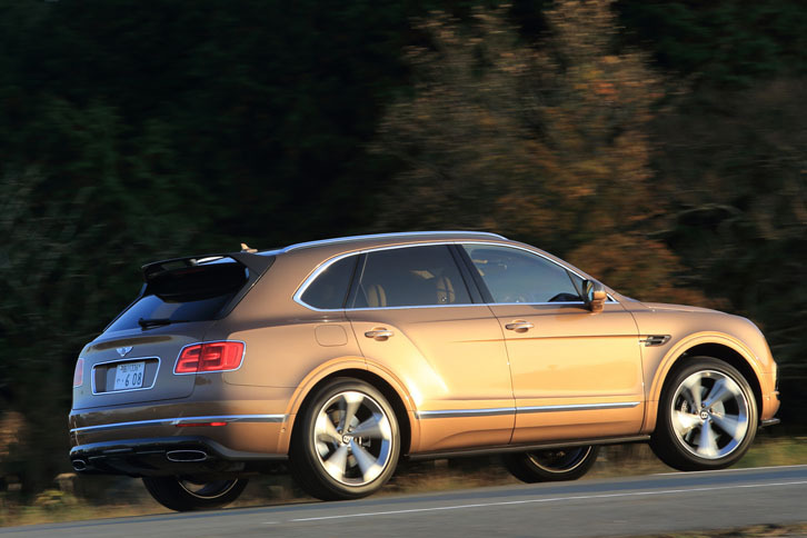 今回の試乗距離は約290km。燃費（満タン法）は5.6km/リッターとなった。