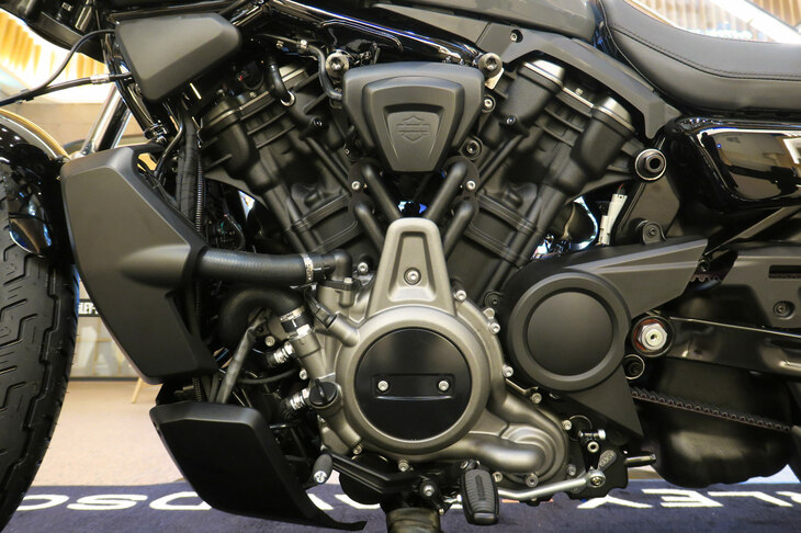 ハーレーダビッドソン・ナイトスター（エンジン）