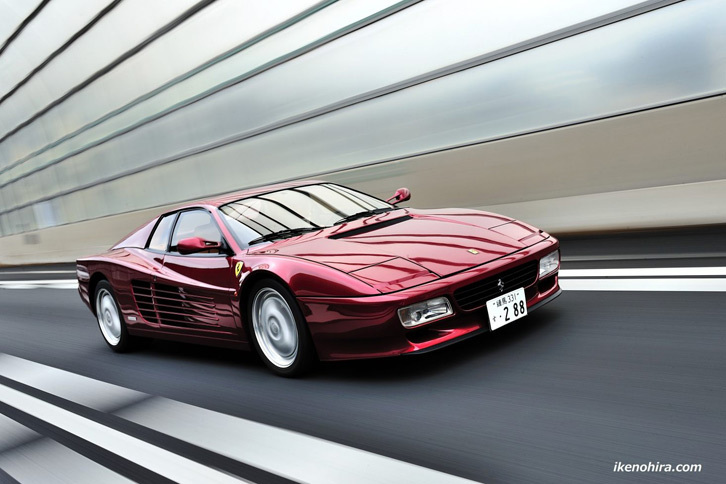 
	ワインレッドが美しい「512TR」は1000万円也。（写真＝池之平昌信）
	