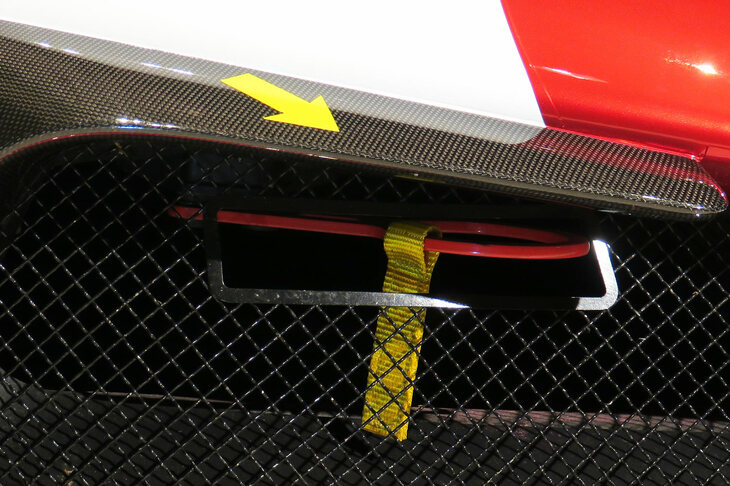 フェラーリ488チャレンジEVO（けん引フック）