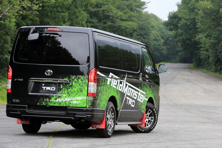 足まわりから内外装まで、フルに手が入れられていた「TRDハイエース」。“ミニバン並み”とまではいえないものの、ノーマル車よりは穏やかな乗り心地を実現していた。