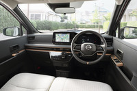 マイナーチェンジを予定している「日産サクラ」のインストゥルメントパネル。