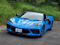 新型「コルベット」のボディーサイズは、全長×全幅×全高＝4630×1940×1220mm。過去に所有していた「フェラーリ458イタリア」は4527×1937×1213mmなので、コルベットのリアトランクを少し削ればほぼ同サイズである。