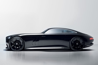 サイドビューはこのような感じ。　
	ほった「『300SL』に『プルマン』の顔をくっつけたようなコンセプトカーなんですね」