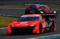 SUPER GT第7戦もてぎで「ホンダNSX-GT」が圧勝　参戦5台がトップ5に
