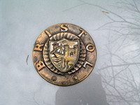 ブリストルは、イギリスの有名な航空機メーカー。大戦後に落ち込んだ航空機需要をカバーするため、自動車の生産を開始した。