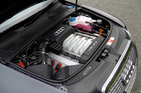 アウディA6アバント2.4(CVT)／3.2FSIクワトロ（6AT）／4.2クワトロ（6AT）【短評】