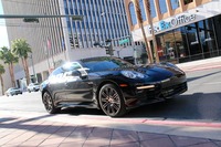 ラスベガスにて。ボーズ・サウンドシステムが搭載された「ポルシェ・パナメーラ」。