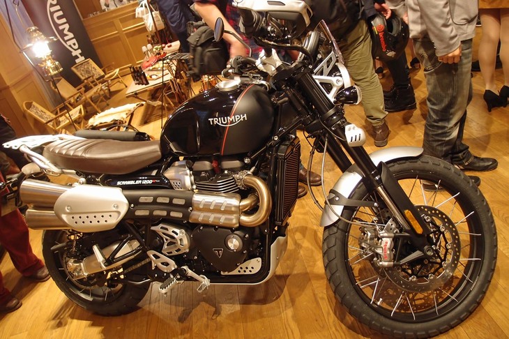 オプションおよびアクセサリー類は80点以上と豊富。セットオプションのプランも用意されている（写真はオプション装着車）。