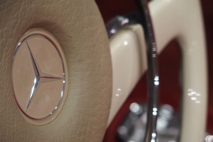 メルセデス・ベンツ280SL（1968年）／Old Timer UHURU CARS