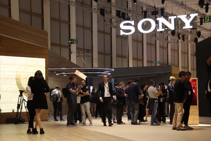 ソニーのパビリオンにて。