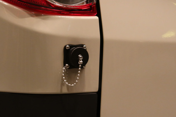 日産NV200バネットMYROOM（外部電源入力端子）