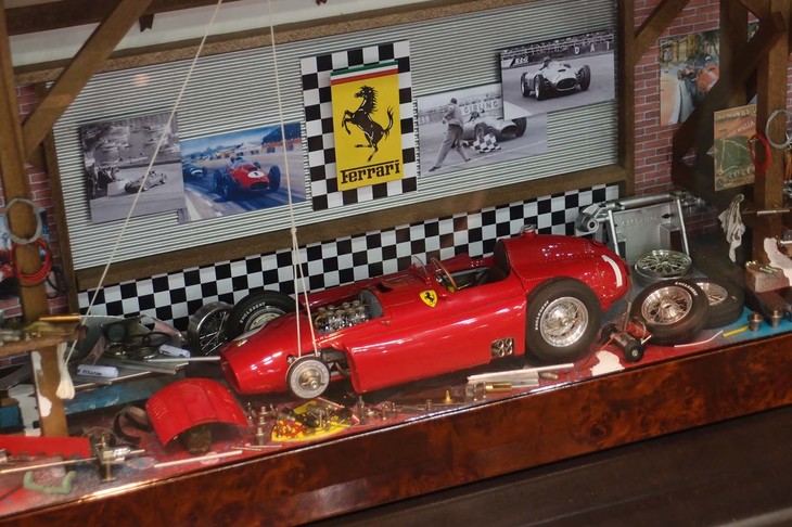 自動車関連グッズ／LE GARAGE