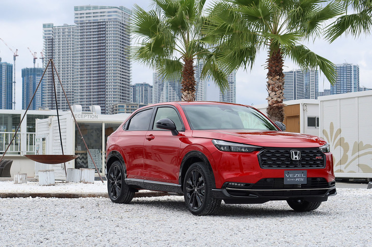 ホンダ・ヴェゼルe：HEV RS