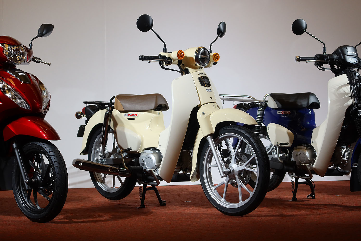 ホンダ スーパーカブ 試乗記・新型情報 - webCG