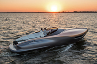 レクサスのスポーツヨットがマイアミでデビューの画像