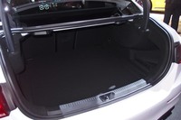 ほどよい高性能セダン「メルセデスAMG A35 4MATICセダン」上陸【東京モーターショー2019】の画像