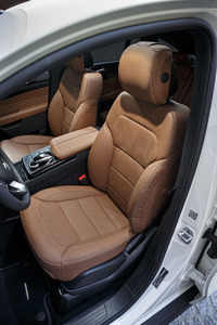 「GLEクーペ」のフロントシート。