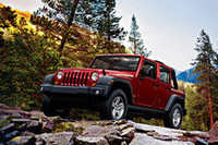 「ジープ・ラングラー」に本格派4ドアモデル追加の画像