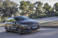 「B250 4MATIC」の動力性能は、0-100km/h加速が6.7秒で、最高速は235km/h（欧州仕様の場合）。