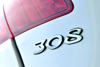 モーターショーが必ずしも「初公開」の場にならないのは今のクルマのお約束。現行「308」もショーデビューの4カ月前、2013年5月にすでに画像と概要が発表されていた。