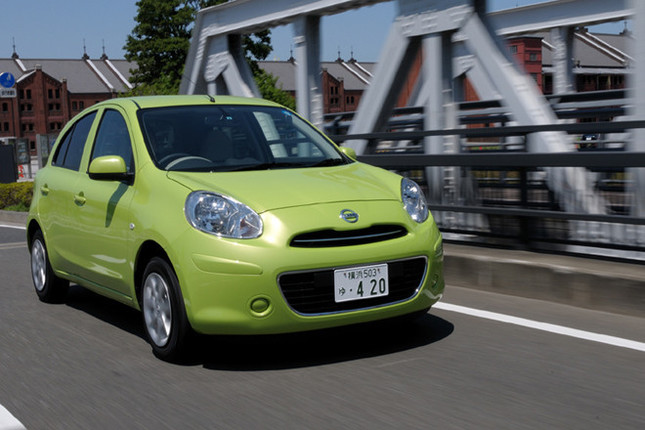 【スペック】全長×全幅×全高＝3780×1665×1515mm／ホイールベース＝2450mm／車重＝960kg／駆動方式＝FF／1.2リッター直3DOHC12バルブ（79ps/6000rpm、10.8kgm/4400rpm）／価格＝146万8950円（テスト車＝150万450円）