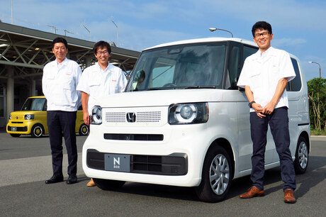 今やホンダの根幹を担う「N-BOX」。日本で人気No.1の軽スーパーハイトワゴンというジャンルで絶対王者の座...