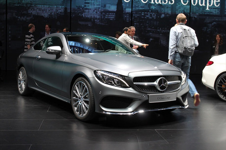 ���悢��J�������t�����N�t���g���[�^�[�V���[2015�B�����Z�f�X�E�x���c�̃u�[�X���ʂ����uC�N���X�N�[�y...