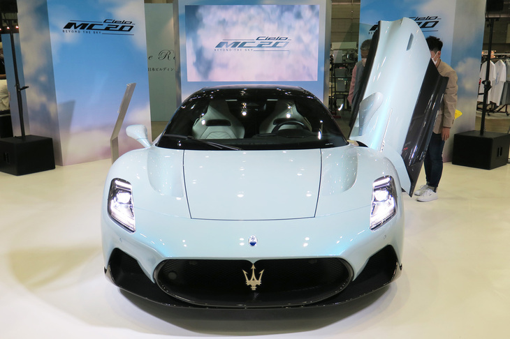 マセラティMC20チェロ