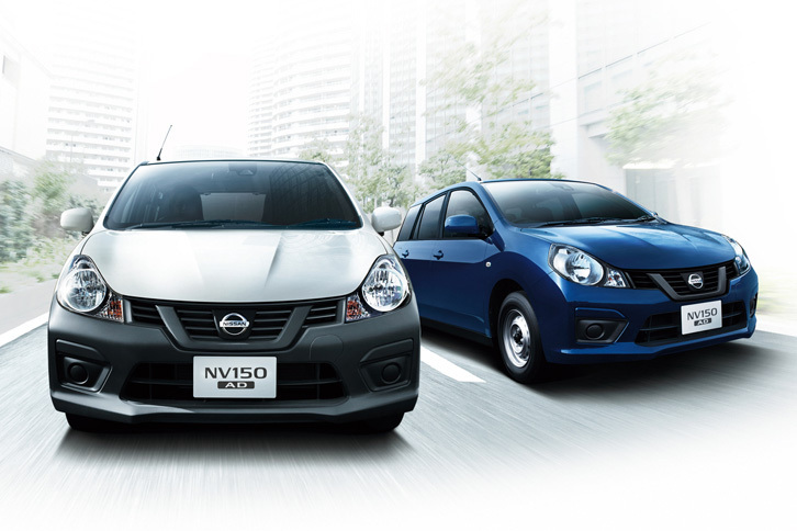 「日産NV150 AD VE」（左）と「NV150 ADエキスパートGX」（右）。