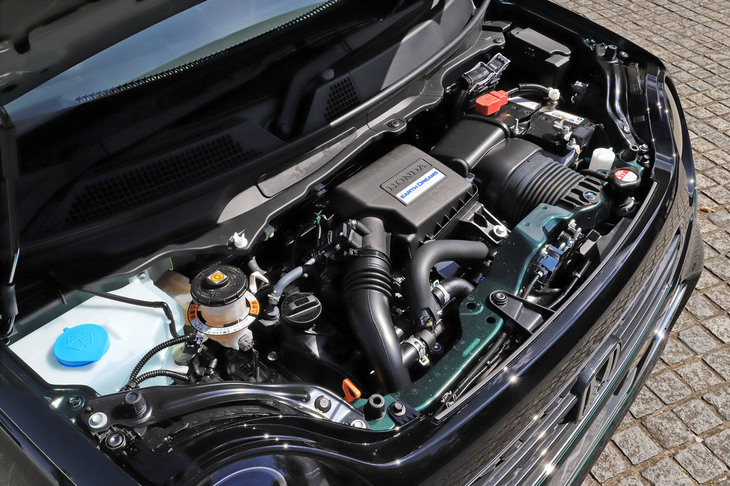 ホンダN-ONEプレミアムツアラー（エンジン）