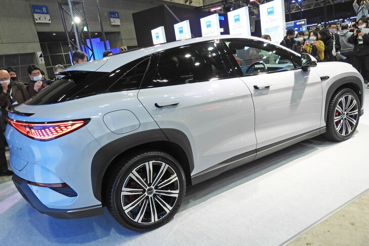 「シーライオン7」は全長×全幅×全高＝4830×1925×1620mmのクロスオーバーSUVである。