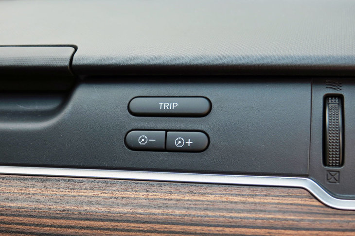 ホンダ・フリード ハイブリッド クロスター（4WD）（インストゥルメントパネルまわり）