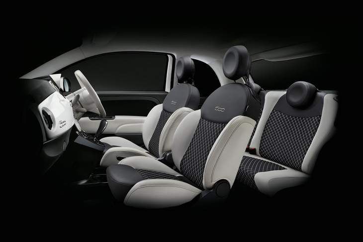 「500ツインエア ドルチェヴィータ」のシート。