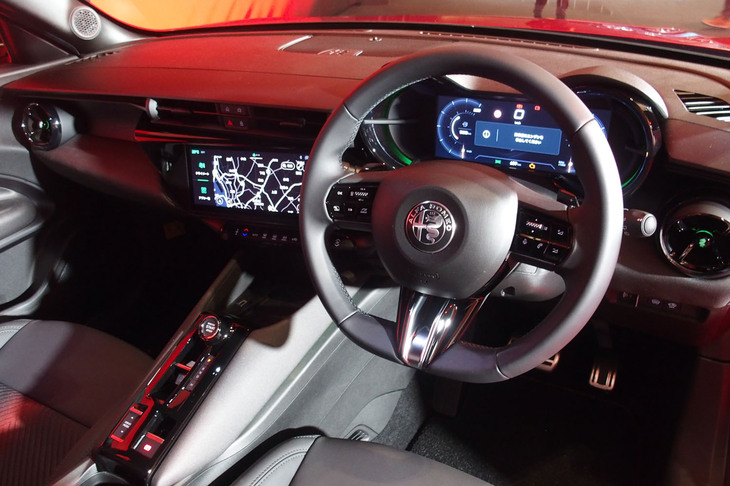 アルファ・ロメオ・ジュニア（コックピット）