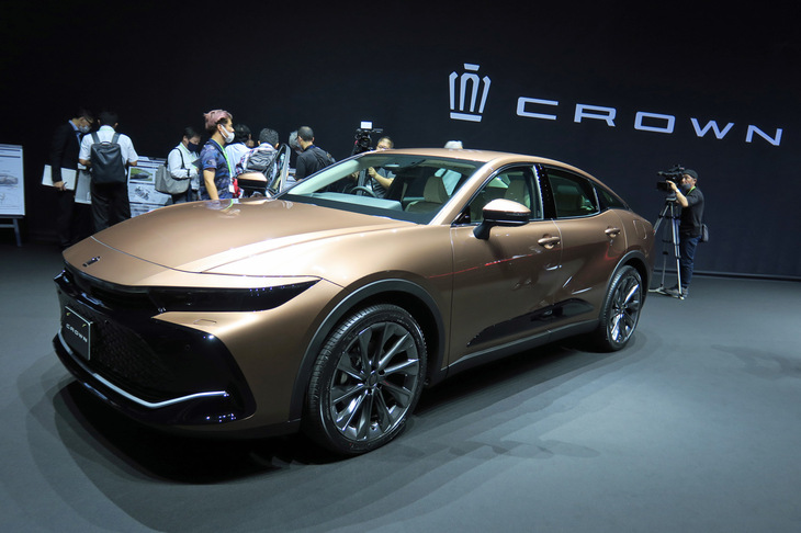 トヨタ・クラウン クロスオーバー（エクステリア）