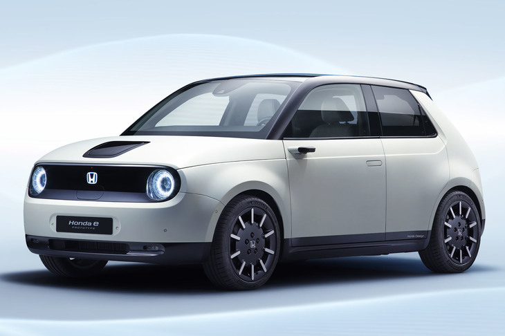 2019年内に生産が始まるという「ホンダe」のプロトタイプモデルも登場。過去に披露されていたコンセプトモデルから、形がほとんど変わっていない。