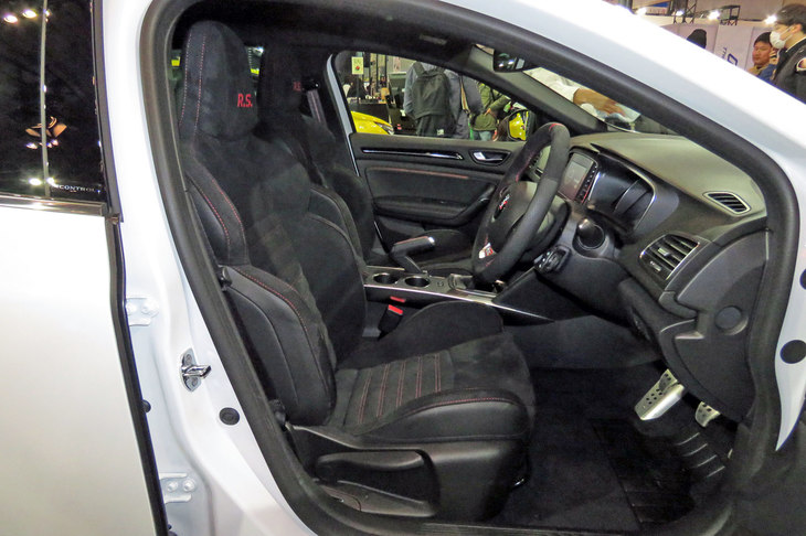 ルノー・メガーヌ ルノースポール（MT、参考出展）