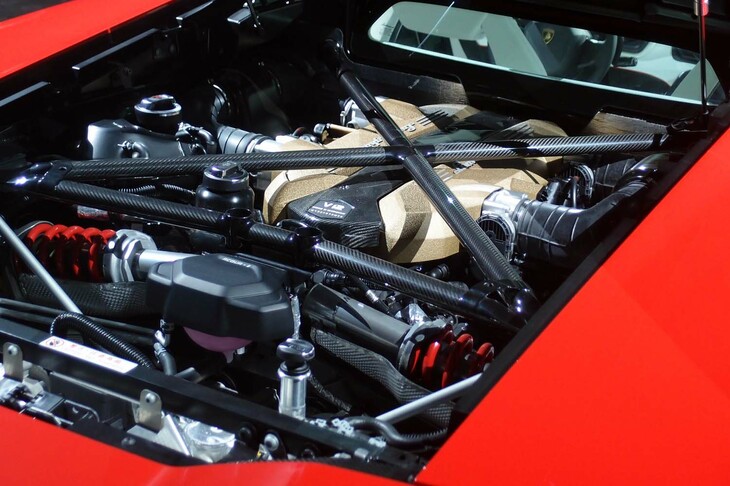 ランボルギーニ・カウンタックLPI800-4（エンジン）