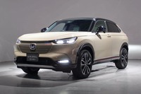 ホンダがコンパクトSUV「ヴェゼル」の新型を世界初公開