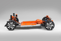 ボルボからコンパクトSUV「XC40」のEVバージョンが登場　ブランド初の100％電気自動車の画像